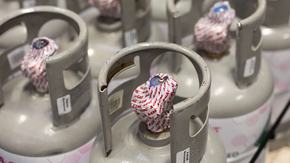 industrial gas cylinders on a pallet