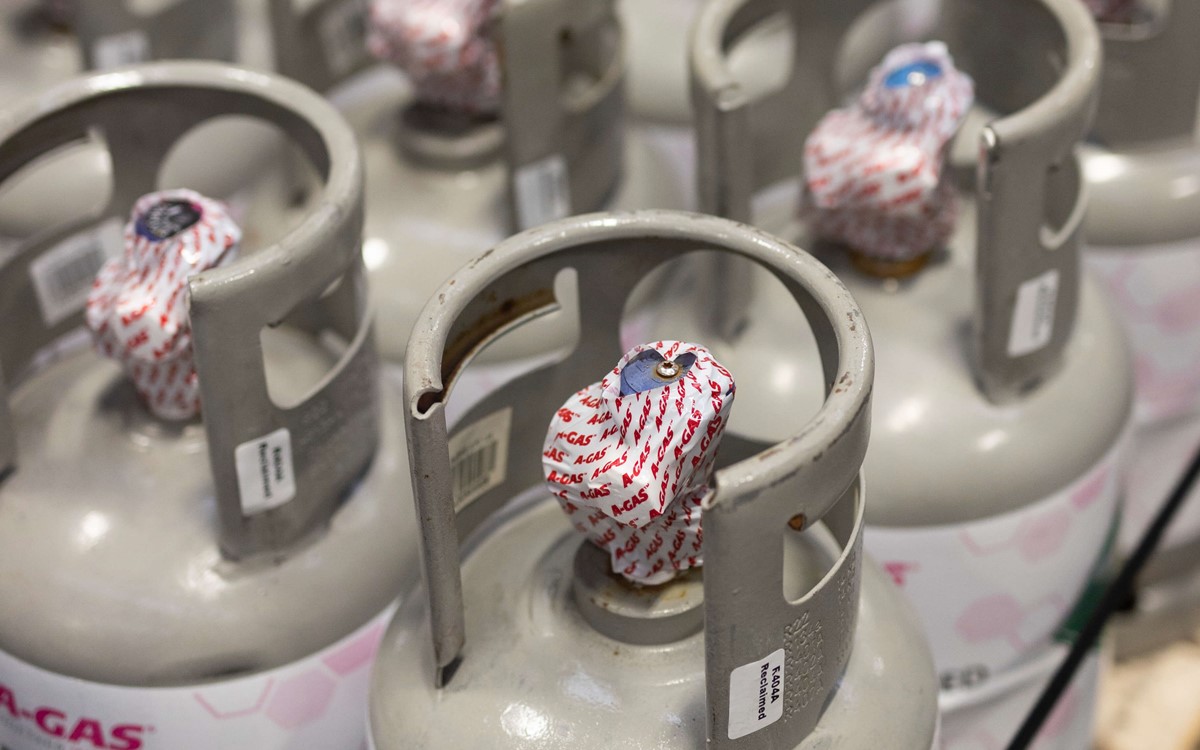industrial gas cylinders on a pallet