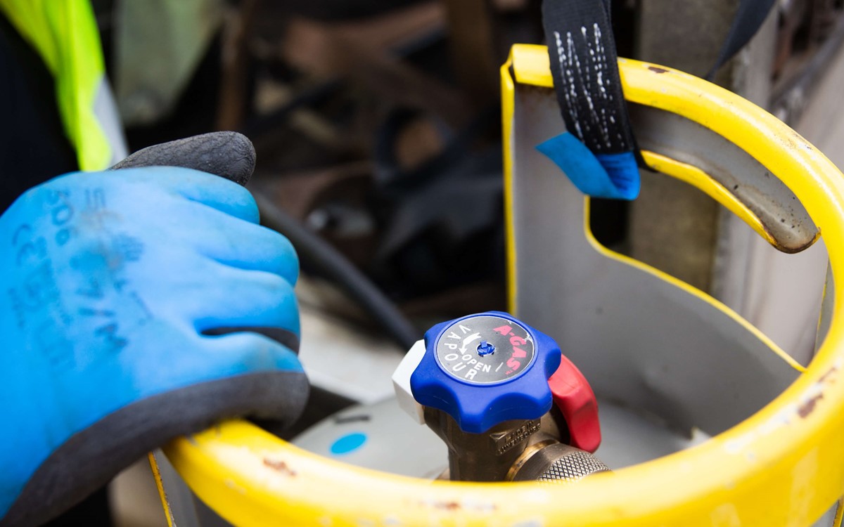 close up of recovery cylinder